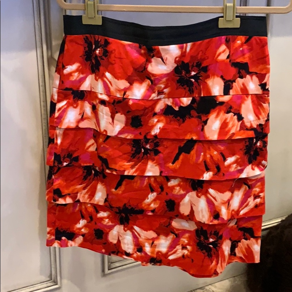 Larry Levine layered skirt, size 8, very cute
